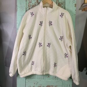 Women’s BonWorth White long sleeve zip down sweater with purple flowers Preloved